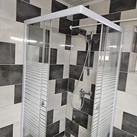 Szofia בית הארחה 3*